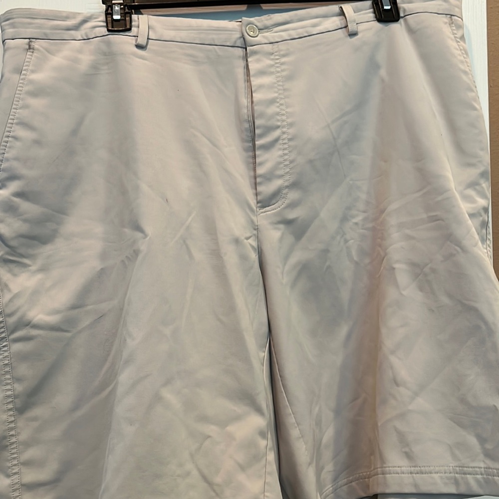 Mens Kirkland golf shorts